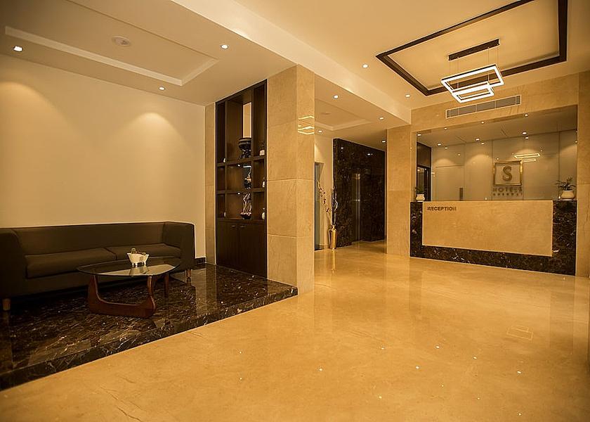 Tamil Nadu Chennai Lobby