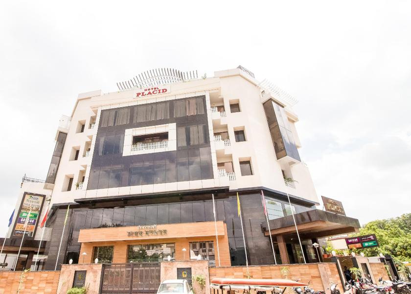 Uttar Pradesh Prayagraj Hotel Exterior