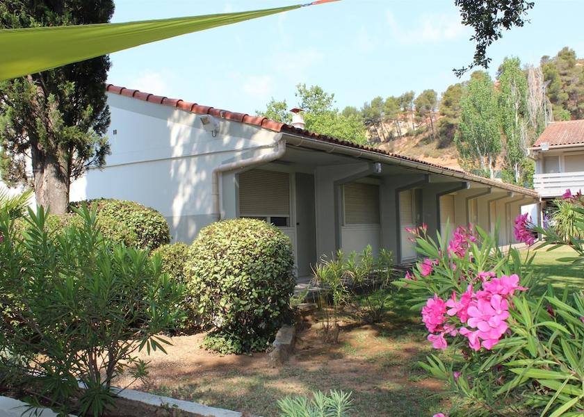 Provence - Alpes - Cote d'Azur Vitrolles Facade