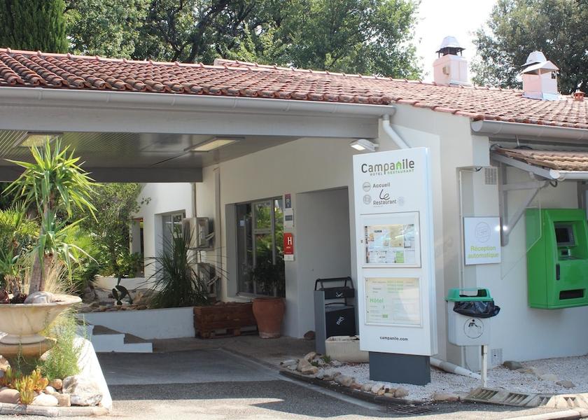 Provence - Alpes - Cote d'Azur Vitrolles Facade