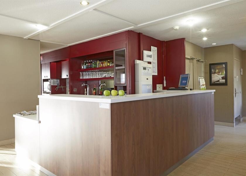 Hauts-de-France Lens Lobby