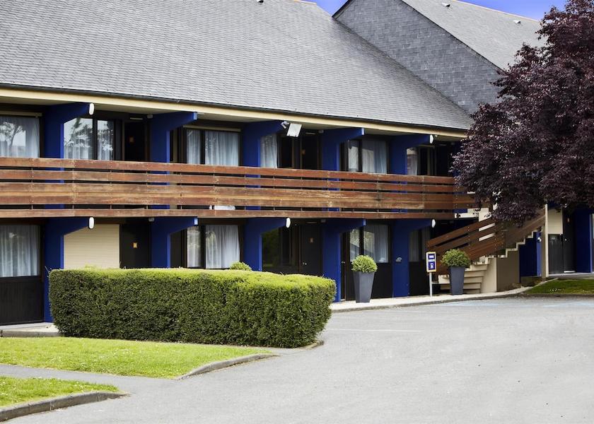 Pays de la Loire Les Ponts-de-Ce Facade