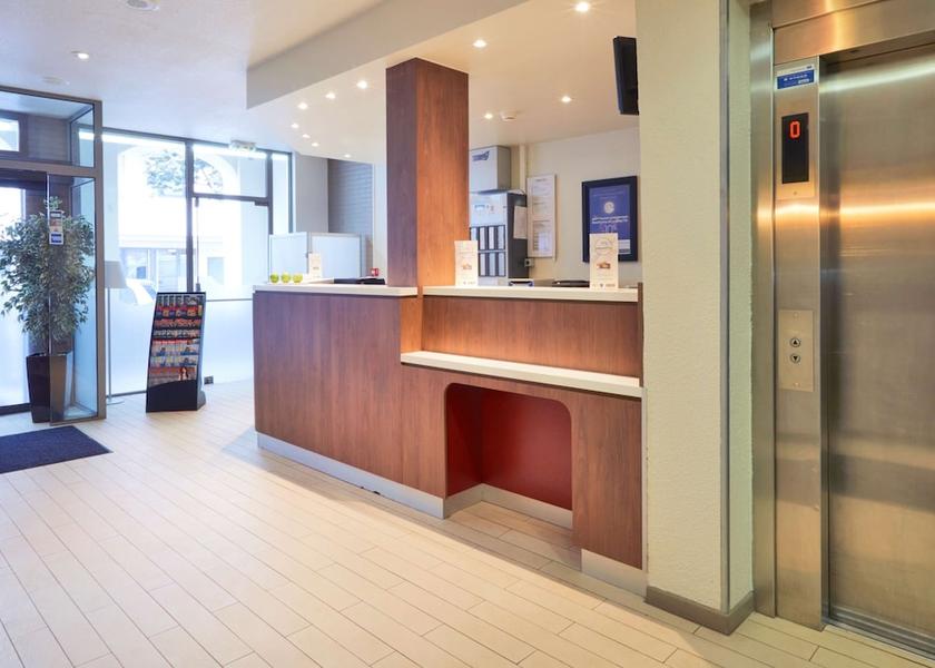 Ile-de-France Levallois-Perret Lobby