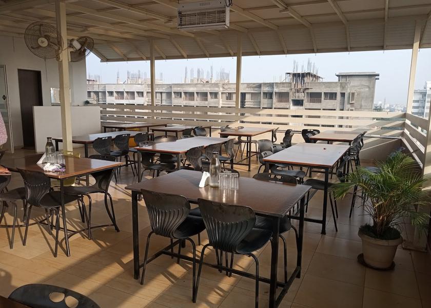 Maharashtra Nashik Food & Dining