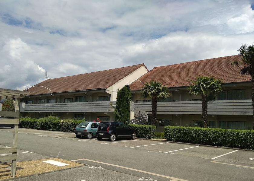 Auvergne-Rhone-Alpes Seyssins Facade