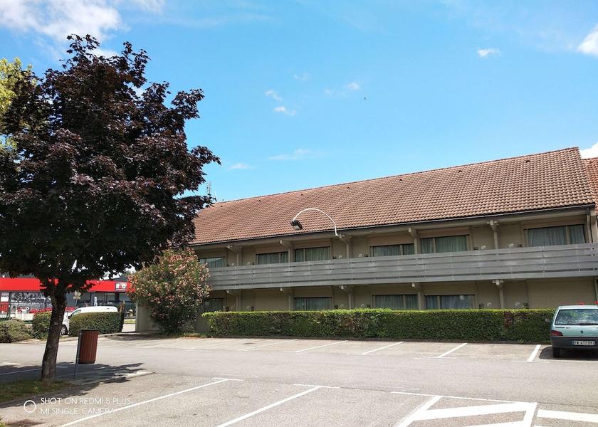 Auvergne-Rhone-Alpes Seyssins Facade