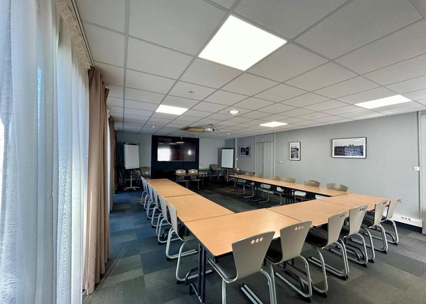 Nouvelle-Aquitaine Pessac meeting room / ballrooms