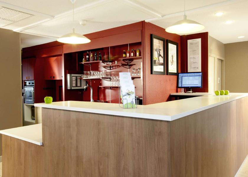 Nouvelle-Aquitaine Hendaye reception
