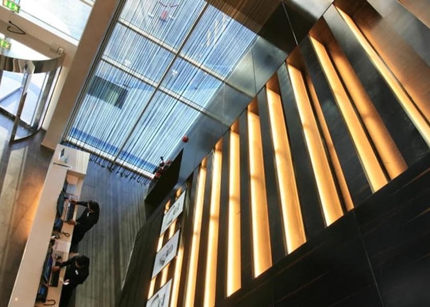 Abu Dhabi Abu Dhabi Interior Entrance