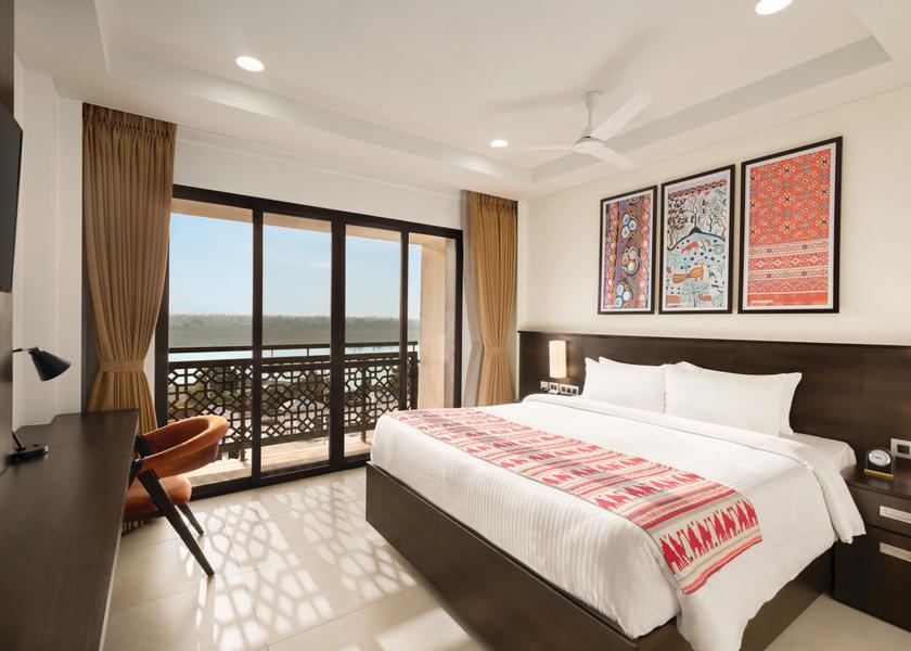 Gujarat Rajpipla Dining Area