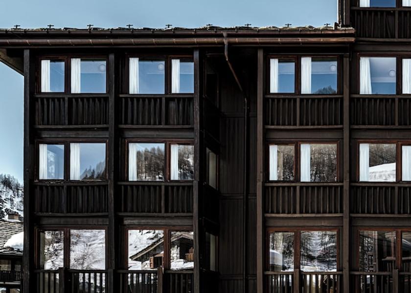 Auvergne-Rhone-Alpes Val-d'Isere Exterior Detail