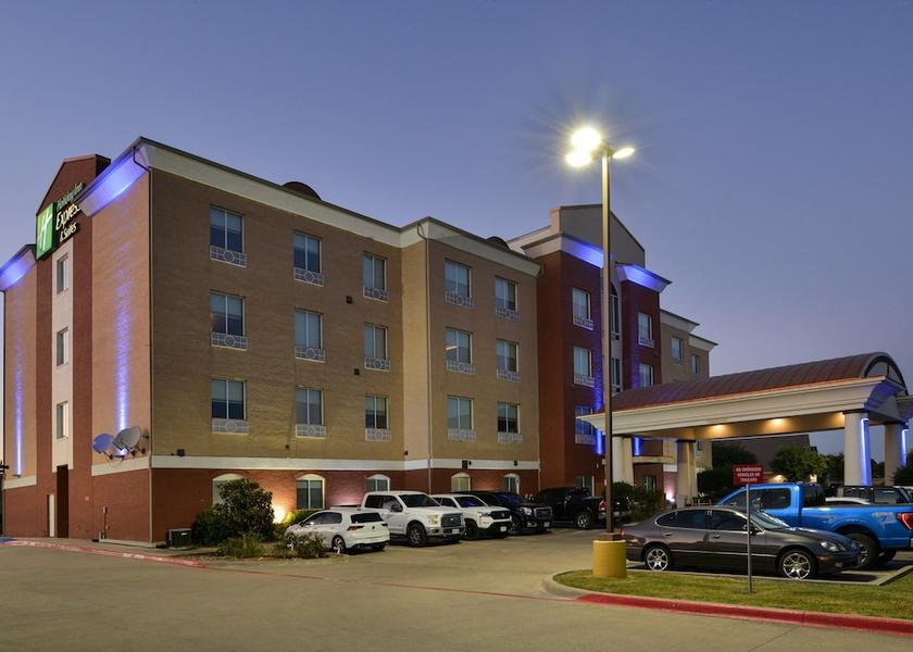 Texas Royse City Exterior Detail