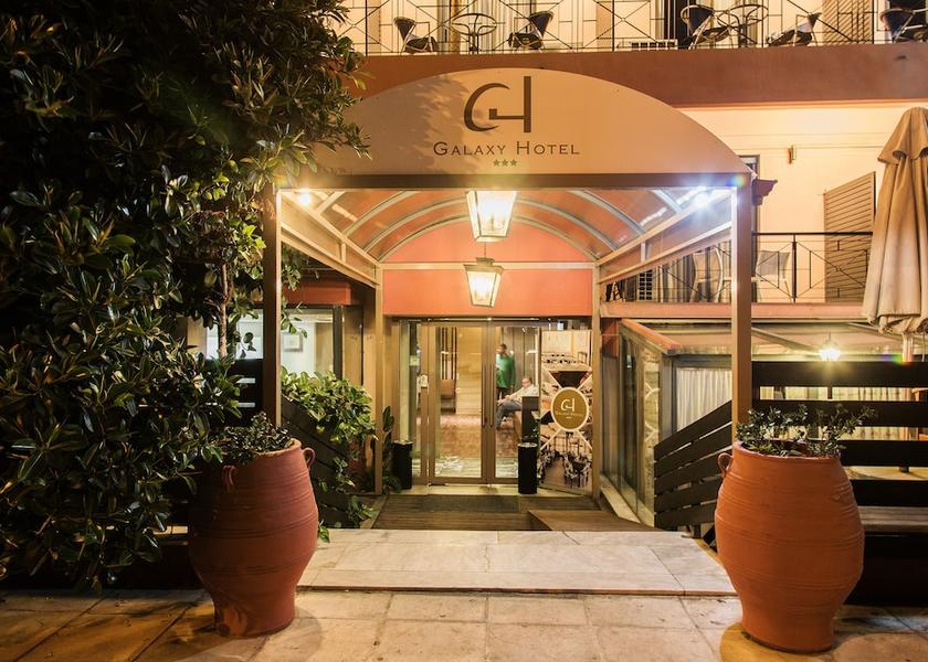 Attica Alimos Property entrance