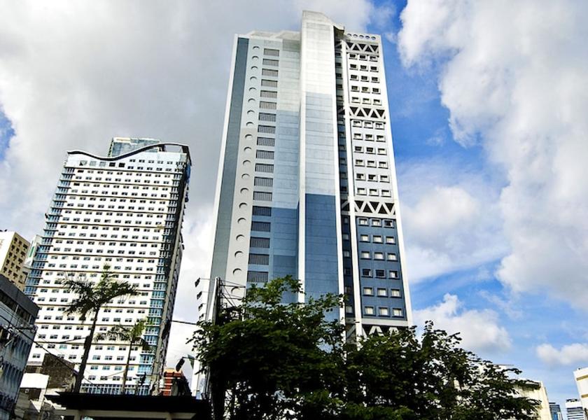  Makati Exterior