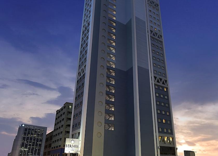  Makati Exterior