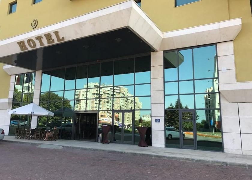  Varna Entrance