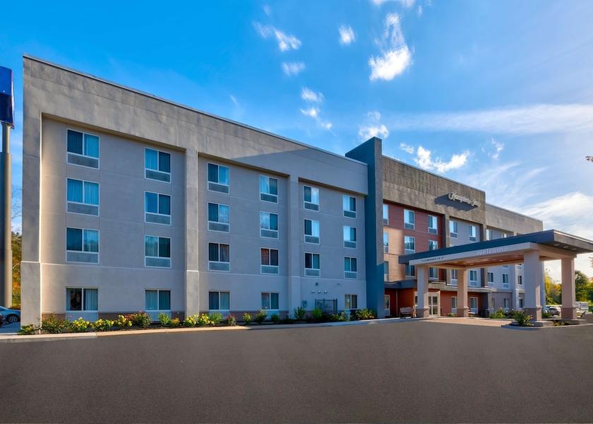 Connecticut Waterbury Exterior