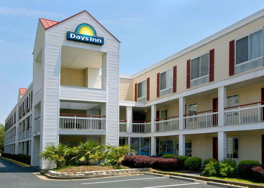 Georgia Marietta Exterior Detail