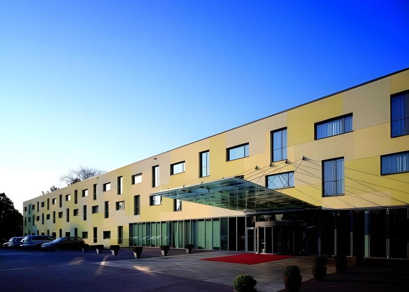  Ljubljana Hotel Exterior