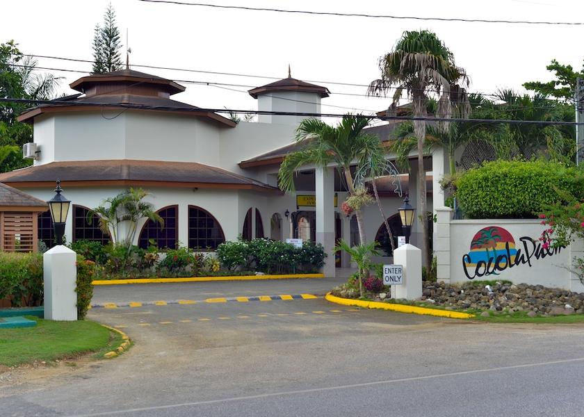 Westmoreland Negril Property entrance