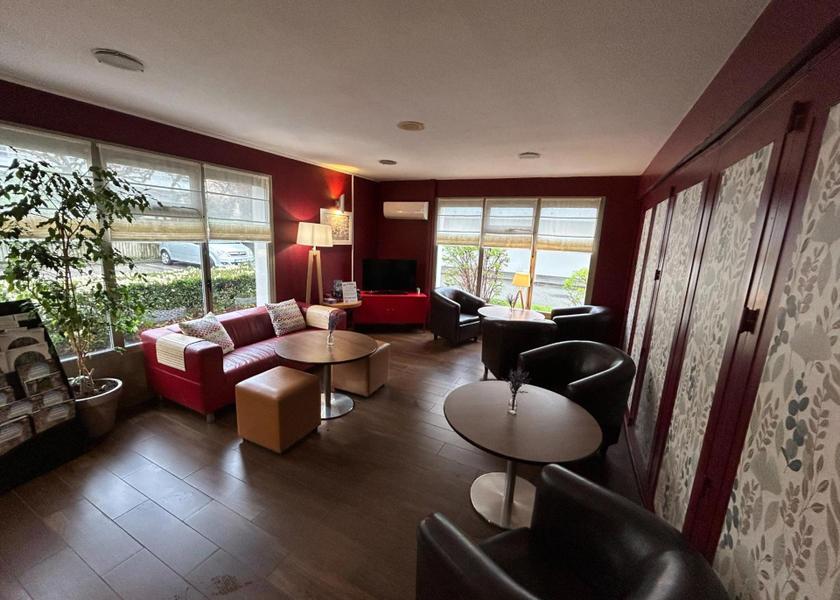 Auvergne-Rhone-Alpes Les Tourrettes facilities