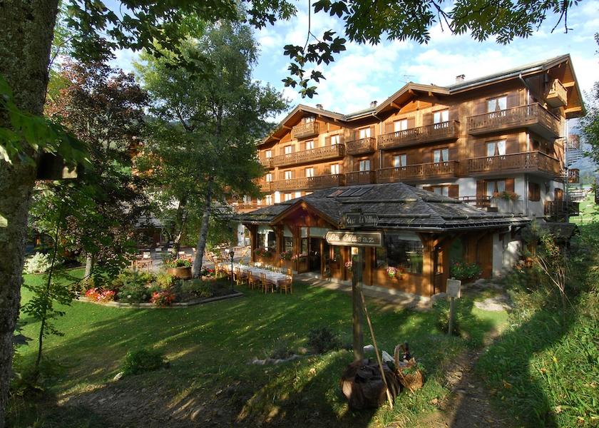 Auvergne-Rhone-Alpes La Clusaz Exterior Detail