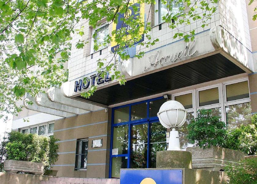 Ile-de-France Torcy exterior view