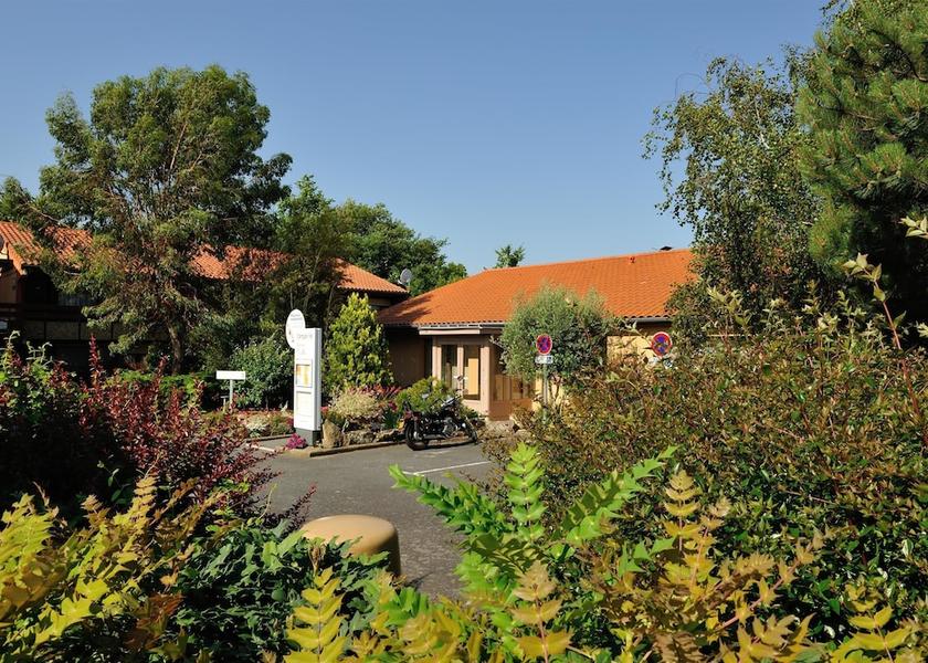 Pays de la Loire Cholet Exterior Detail