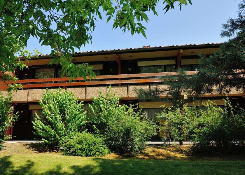 Pays de la Loire Cholet exterior view