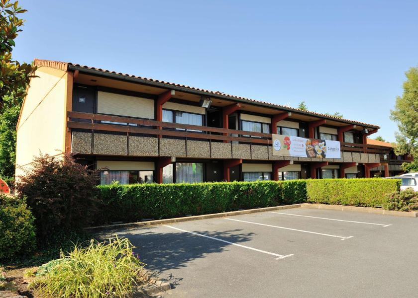 Pays de la Loire Cholet exterior view