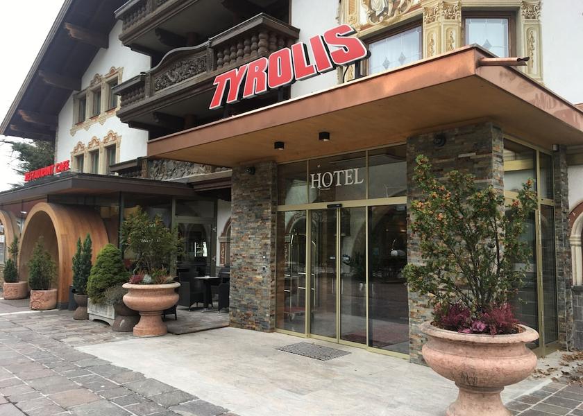 Tyrol Zirl Property entrance