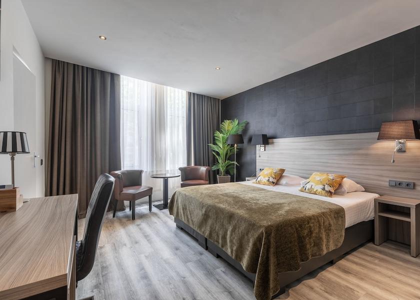South Holland Rotterdam Room