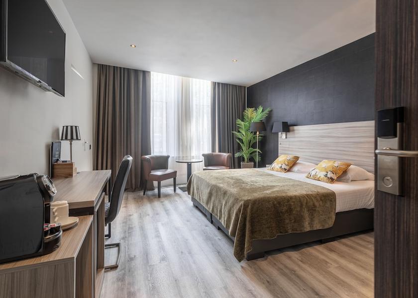 South Holland Rotterdam Room