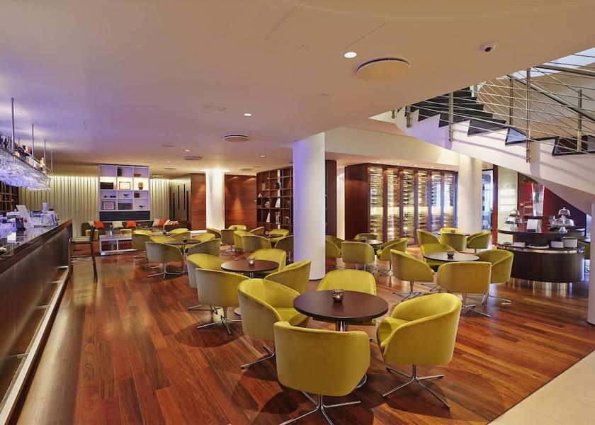 Capital Region Reykjavik Bar (on property)