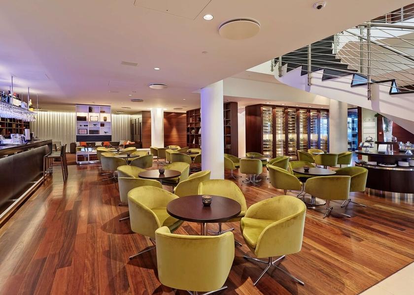 Capital Region Reykjavik Bar (on property)