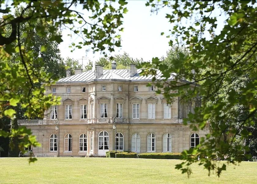 Hauts-de-France Cambrai Exterior Detail