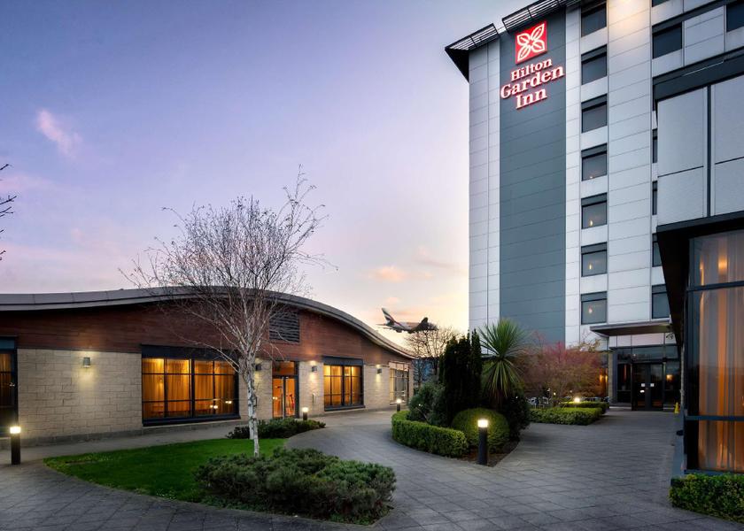 England Hounslow Hotel Exterior