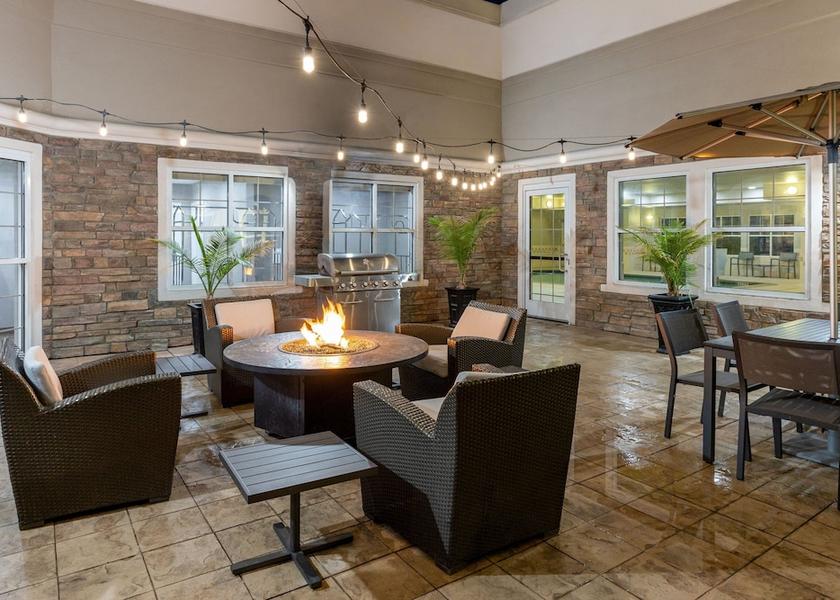 California Corona Amenity