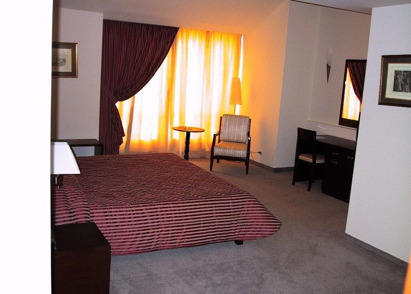  Jounieh Room