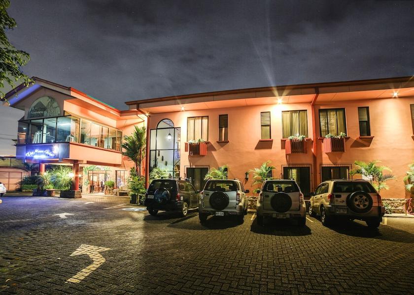 Alajuela Ciudad Cariari Facade