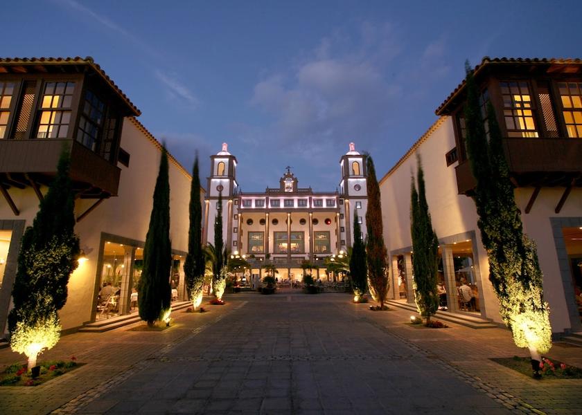 Canary Islands San Bartolomé de Tirajana Front of property