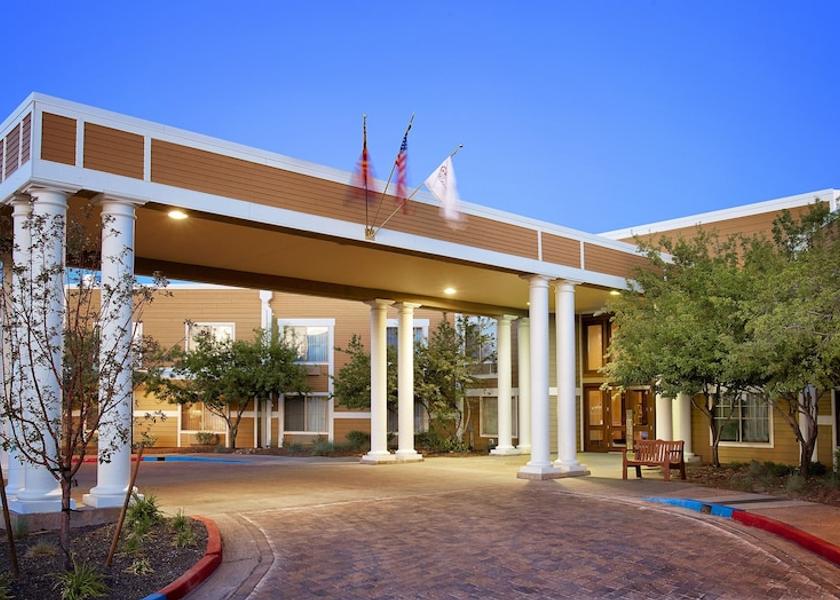 Arizona Williams Facade