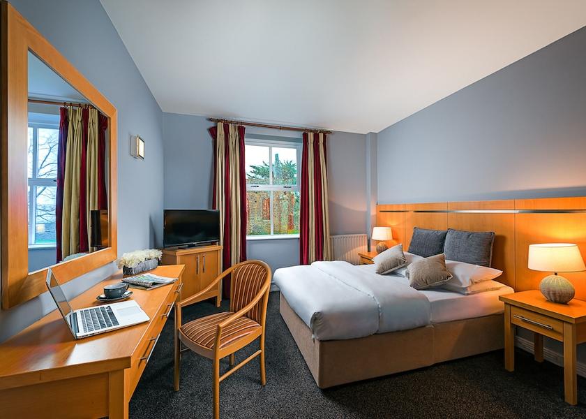 Clare (county) Ennis Room