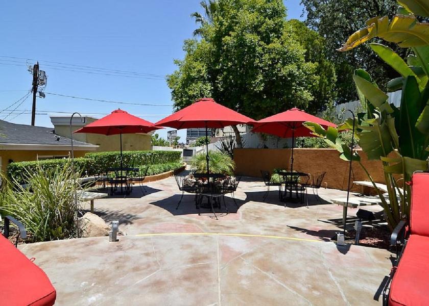 California Woodland Hills Terrace