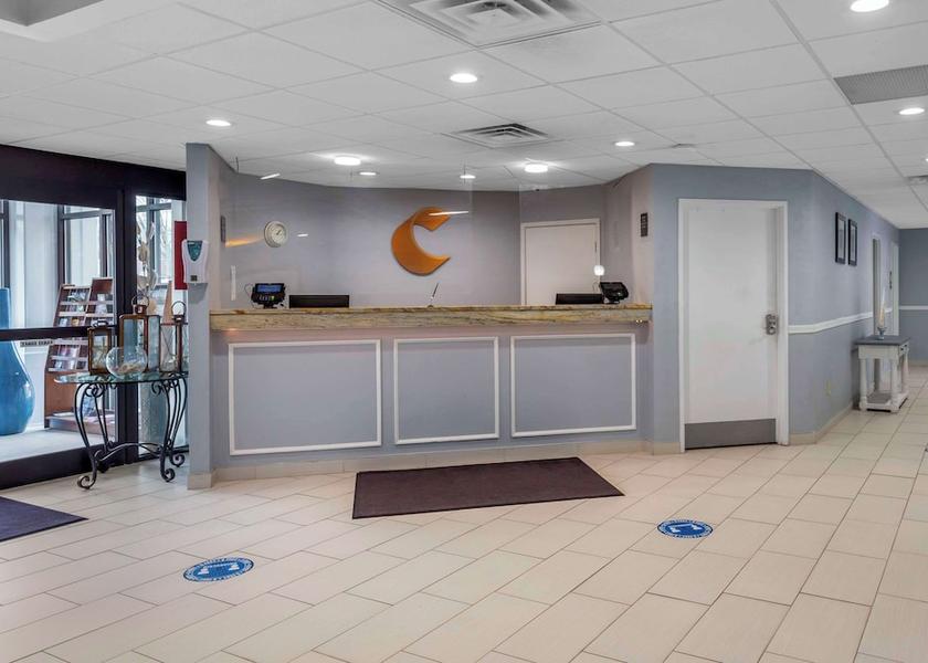 Massachusetts Hyannis Lobby