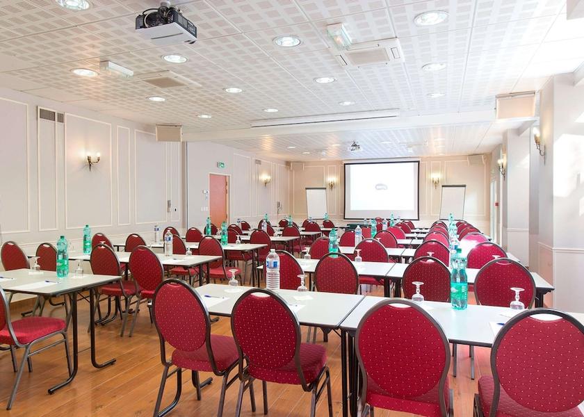 Auvergne-Rhone-Alpes Eybens Meeting Room