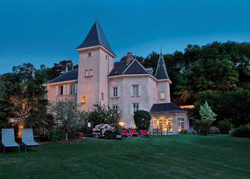 Auvergne-Rhone-Alpes Eybens Exterior Detail