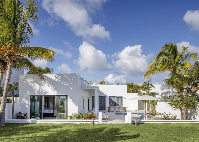  Rendezvous Bay Room