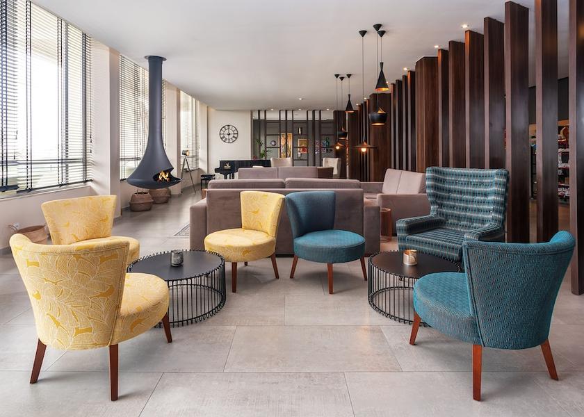 Faro Tavira Lobby sitting area