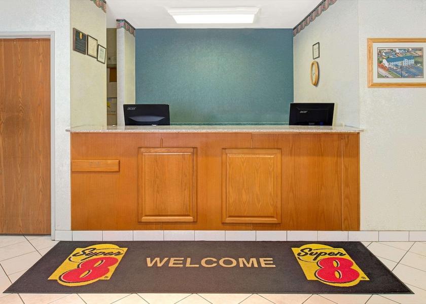 Illinois Granite City Lobby